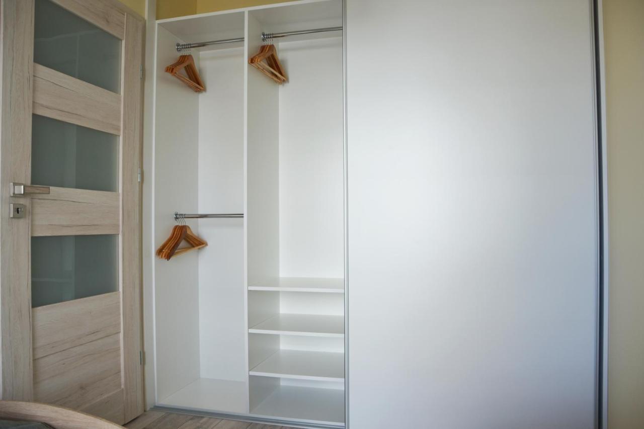 Srebrny Z Garazem Apartment